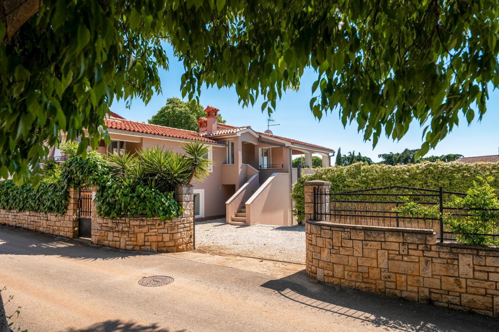 Villa Corinna Kukci Exteriör bild